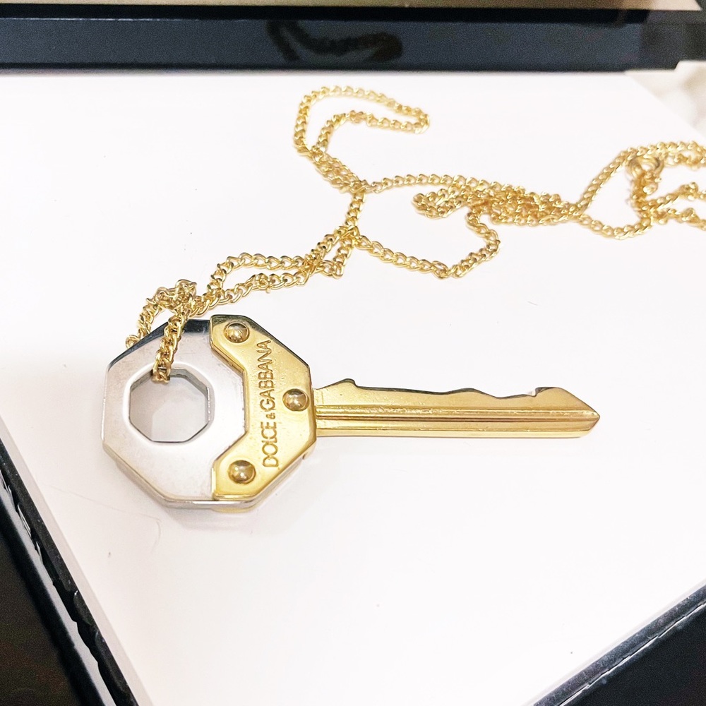 Authentic Dolce & Gabbana RARE Vintage Large Gold Y2K Key Necklace